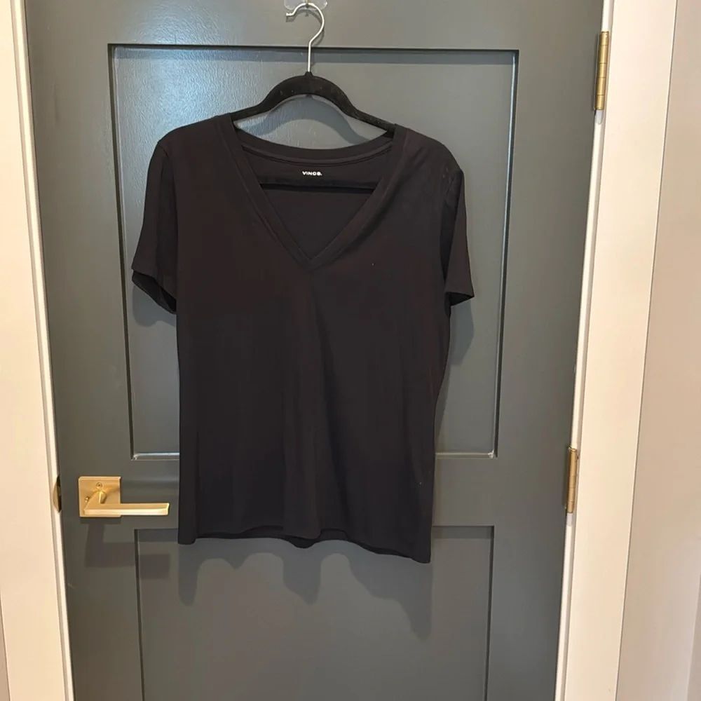 Vince Black V-neck Shirt Size L-NWOT